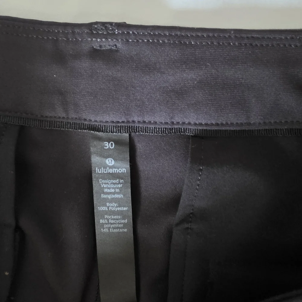 Lululemon - Picture 5 of 5